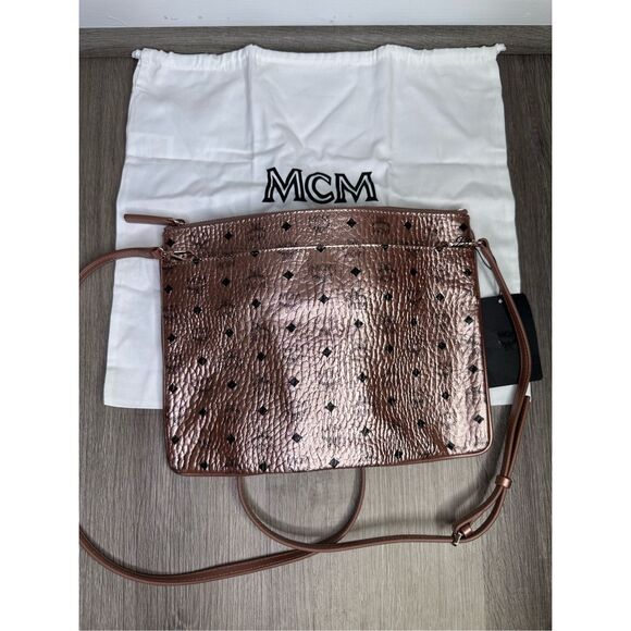 NWT MCM Monogram Printed Metallic Visetos Crossbody Pouch Champagne Medium $365 - Picture 6 of 13